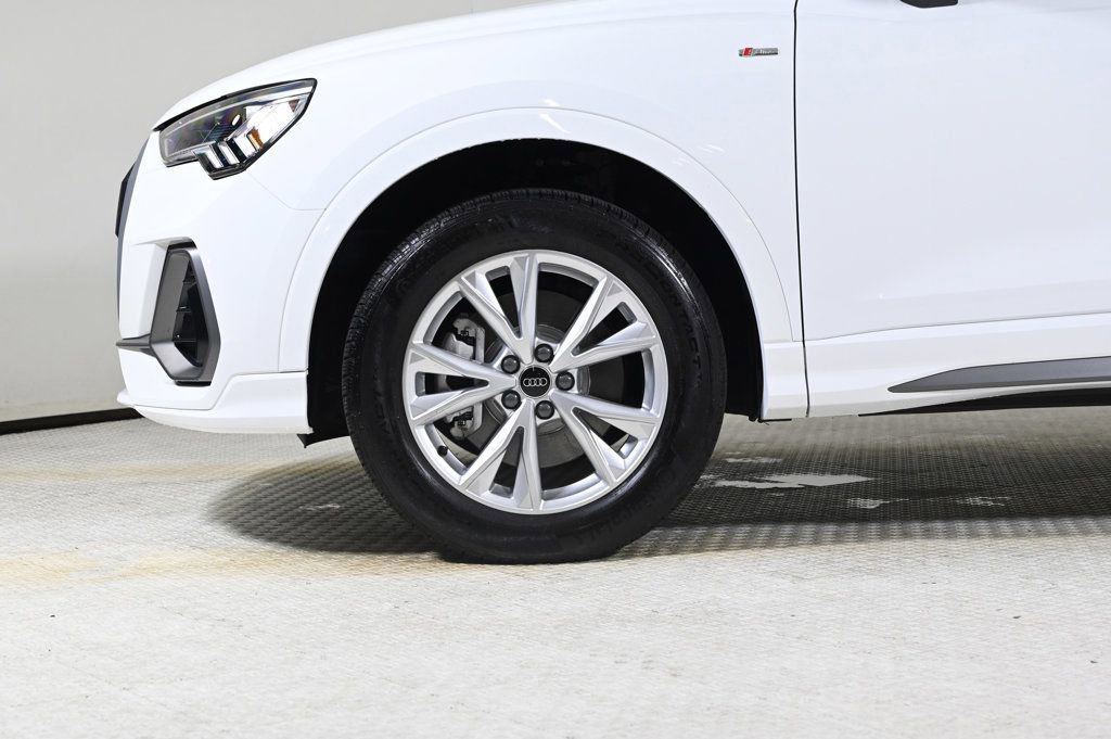 Used 2025 Audi Q3 2.0T Premium w/ Convenience Package image 23