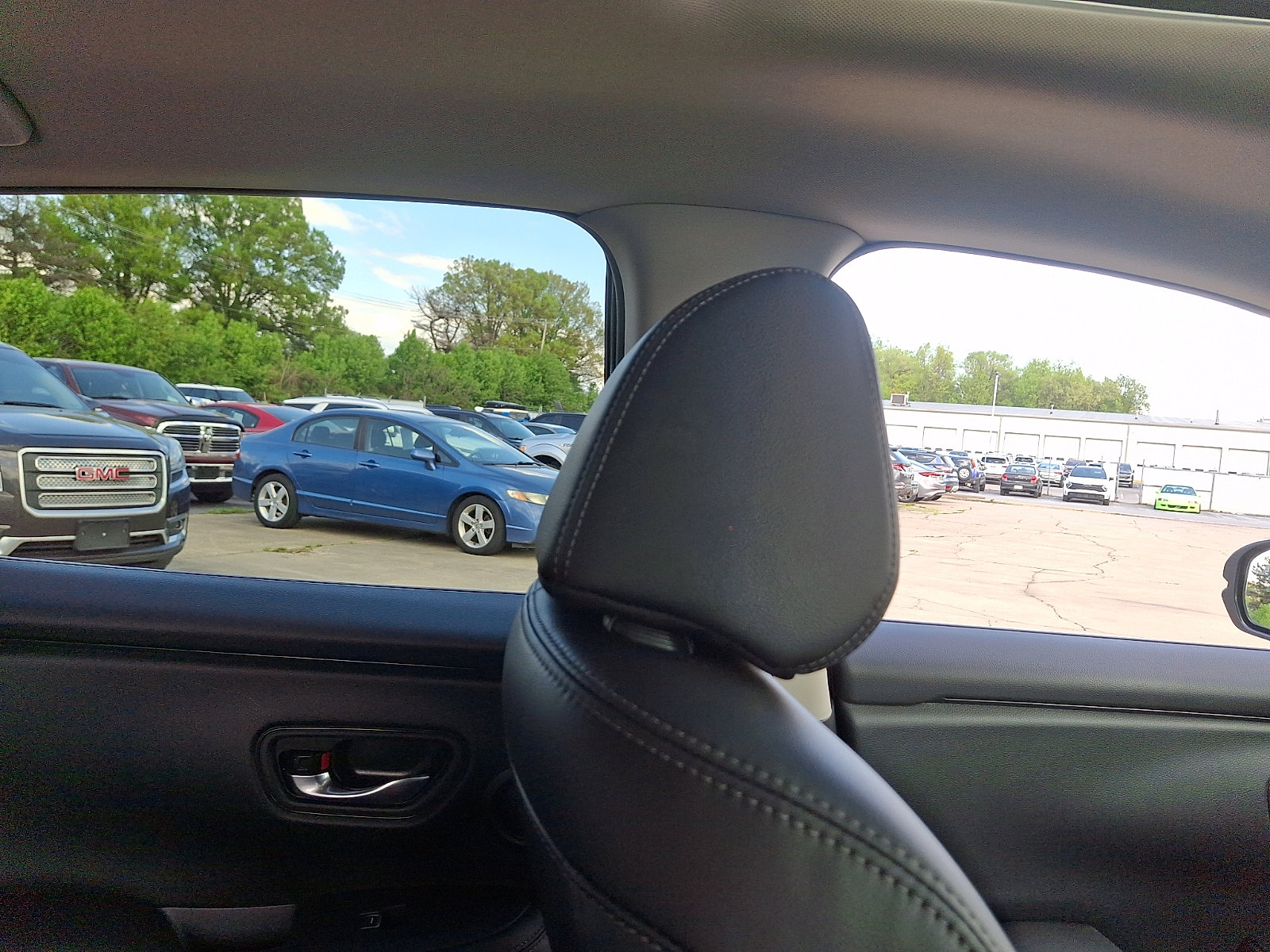 Used 2025 Honda HR-V EX-L image 13