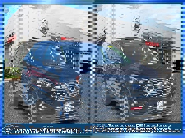 Used 2023 Ford Edge Titanium