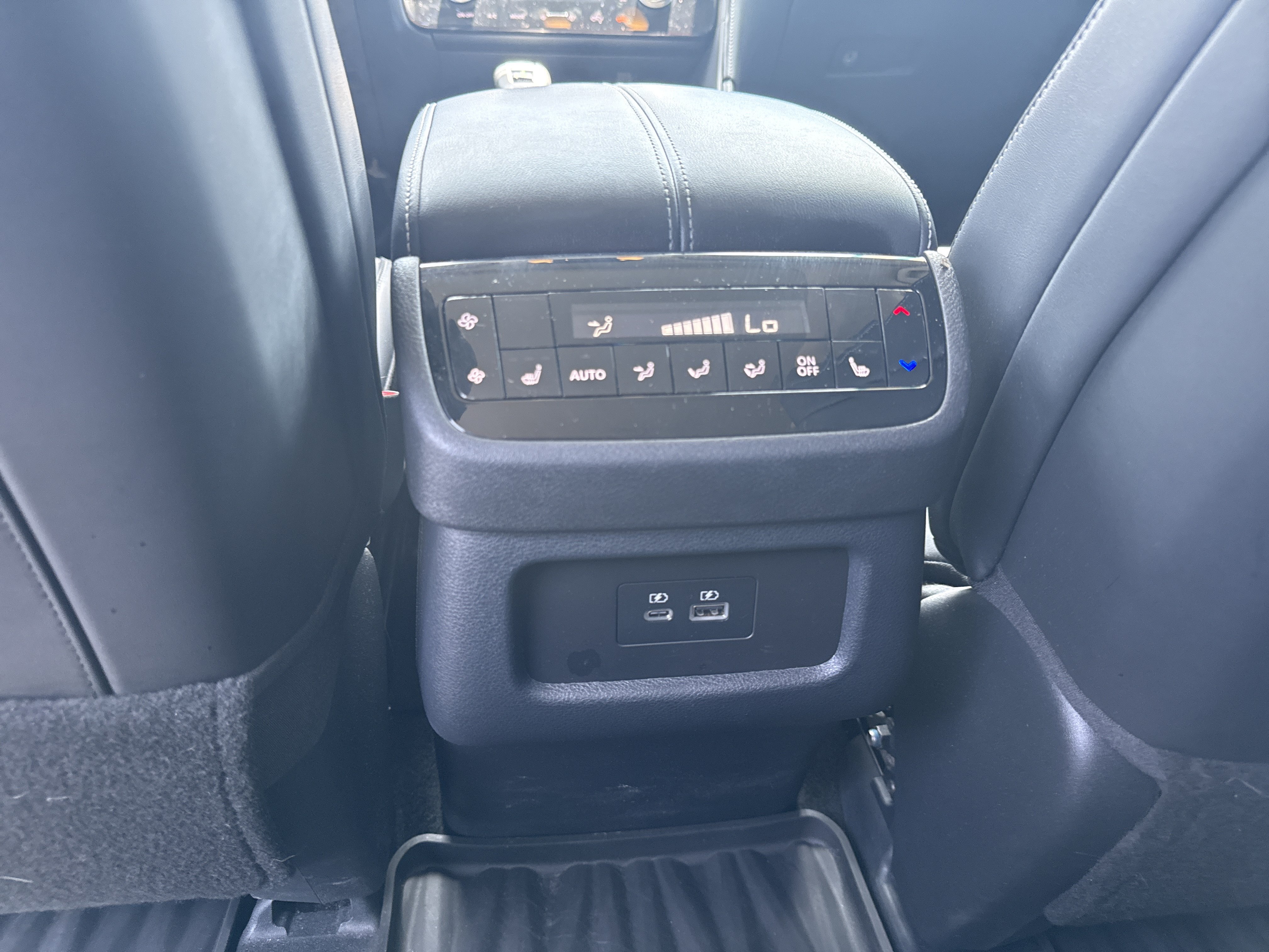 Used 2025 INFINITI QX60 Pure AWD/4WD image 32