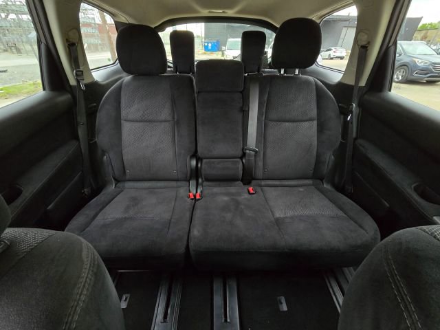 Used 2016 Nissan Pathfinder SV AWD/4WD image 19