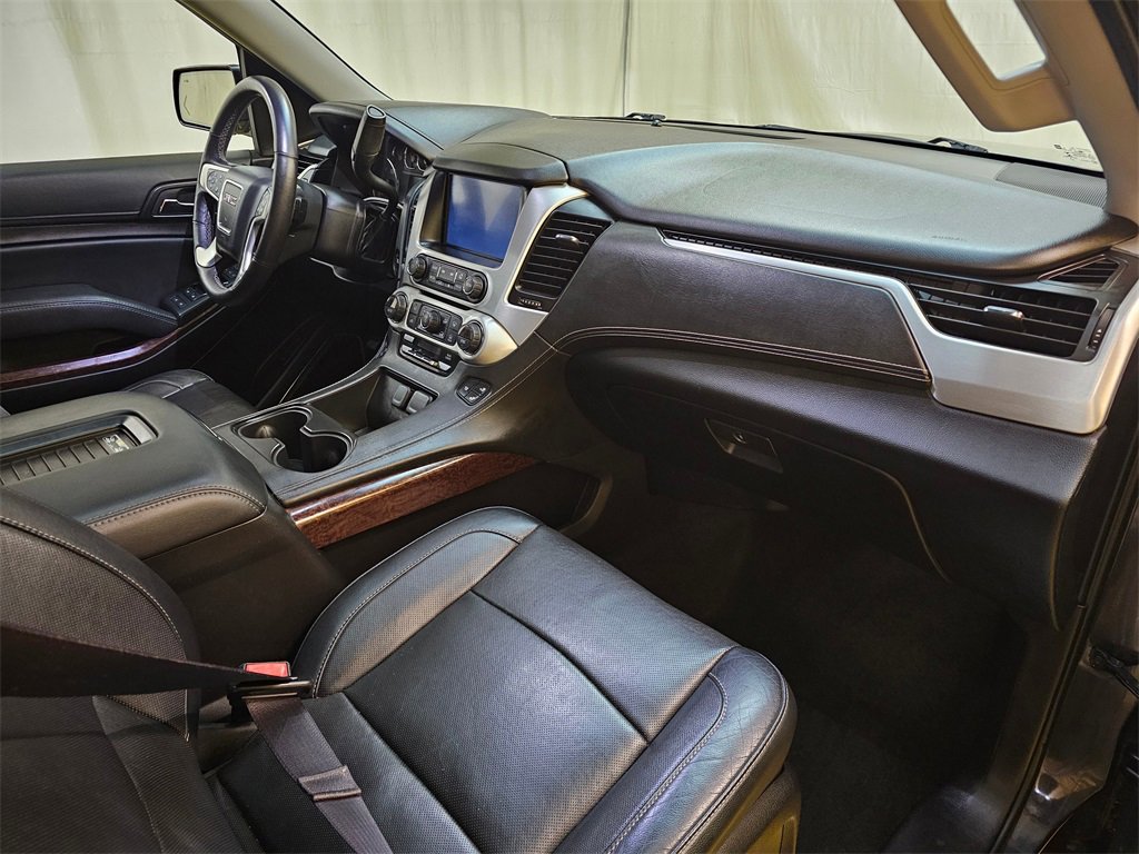 Used 2016 GMC Yukon XL SLT w/ Open Road Package image 12
