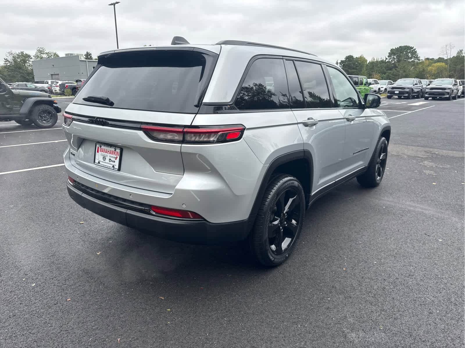 Certified 2023 Jeep Grand Cherokee Altitude image 9