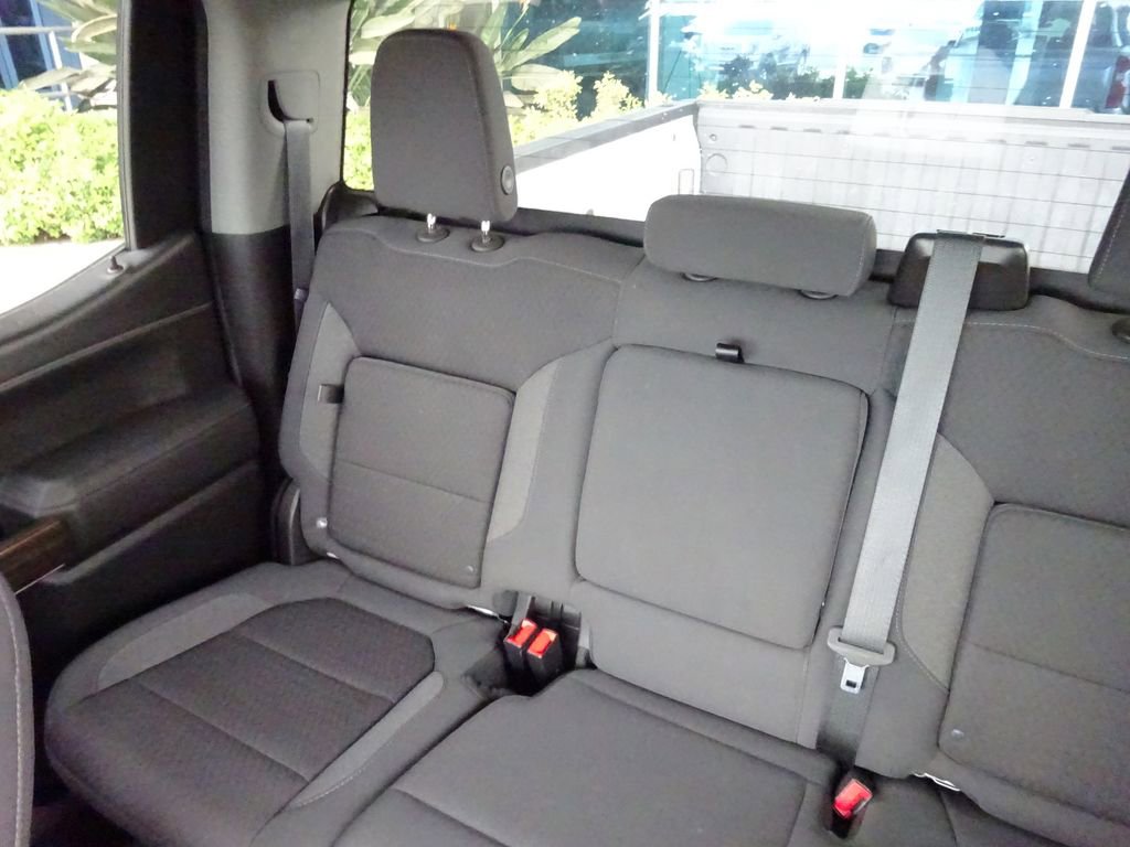 Certified 2021 Chevrolet Silverado 1500 RST image 18