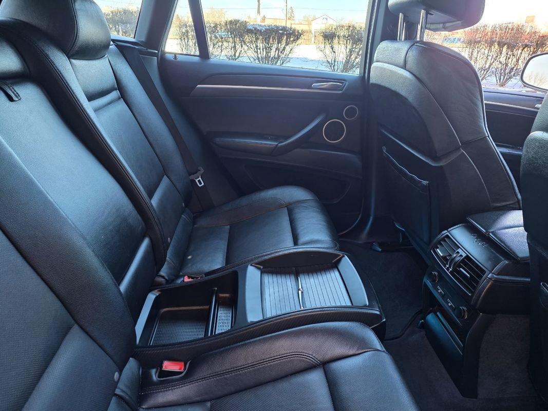 Used 2014 BMW X6 M image 33