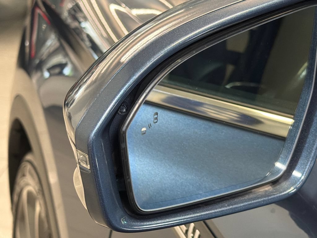 Used 2019 Lincoln Nautilus Reserve AWD/4WD image 16