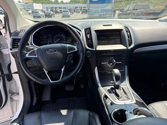 Used 2015 Ford Edge Titanium w/ Equipment Group 302A FWD image 15