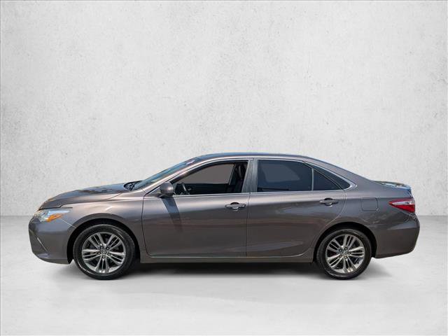 Used 2016 Toyota Camry SE FWD image 2