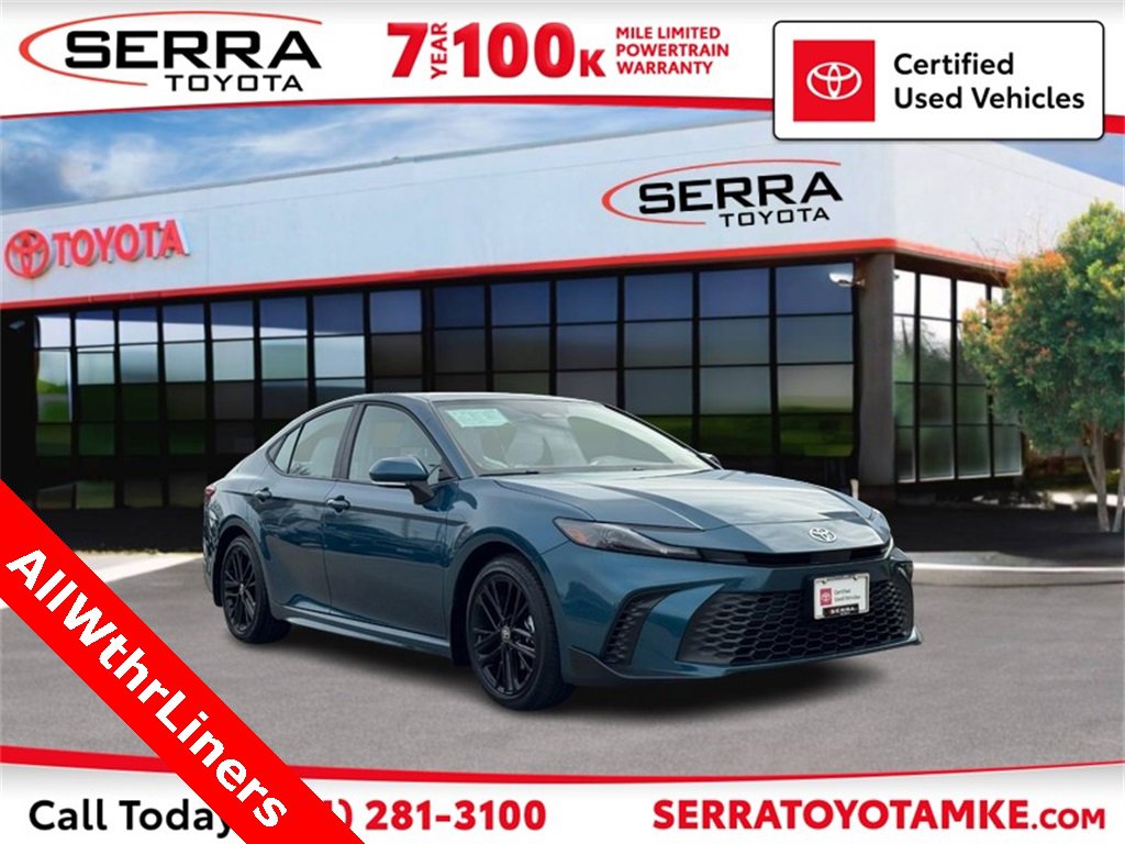 Used 2025 Toyota Camry SE image 1