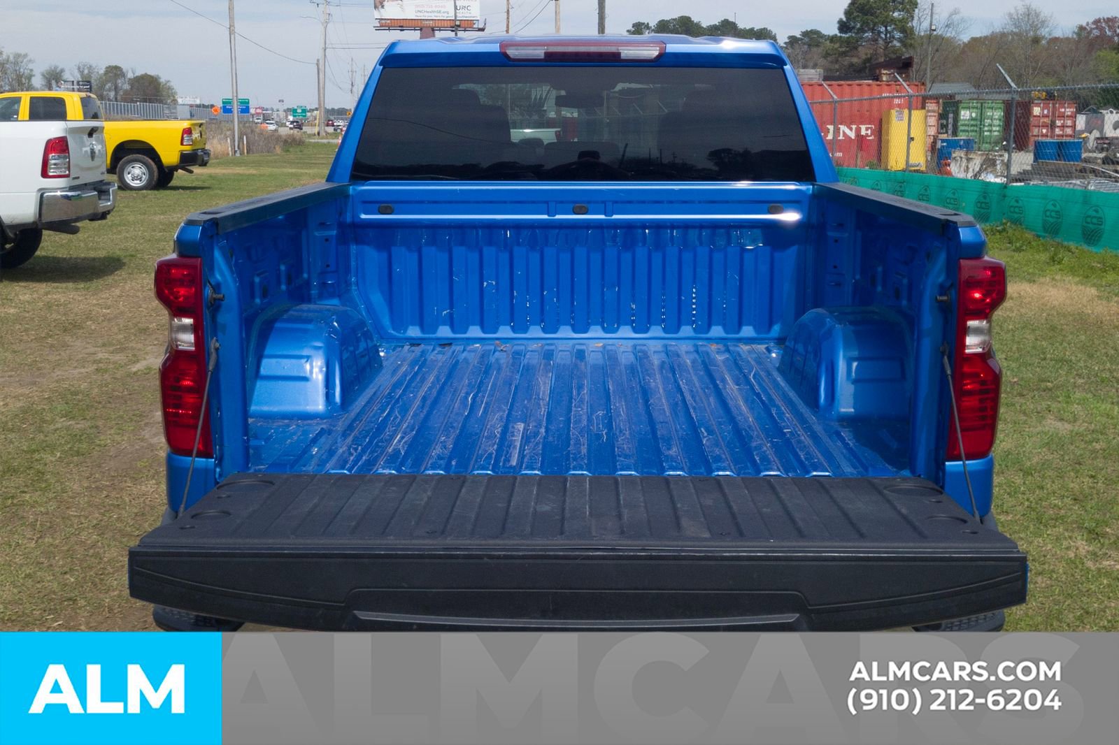 Used 2025 Chevrolet Silverado 1500 LT RWD image 10