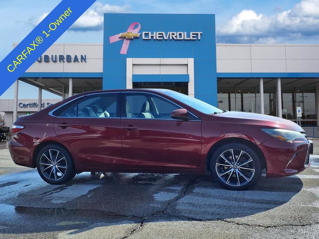 Used 2015 Toyota Camry XLE image 5