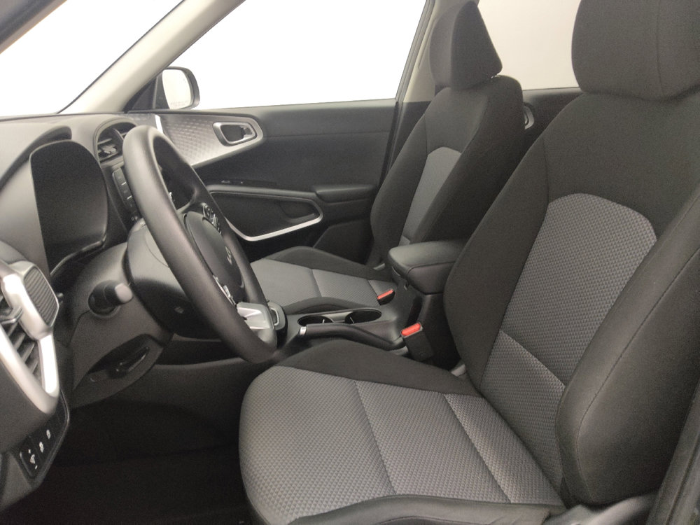 Used 2023 Kia Soul LX w/ Option Group 015 image 17