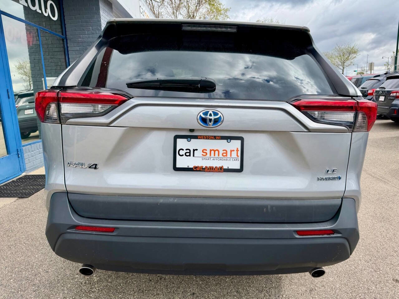 Used 2020 Toyota RAV4 LE AWD/4WD image 15