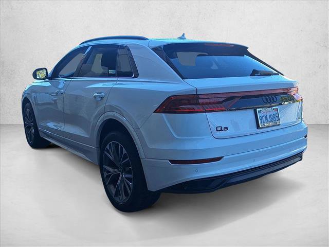 Used 2022 Audi Q8 Premium image 7
