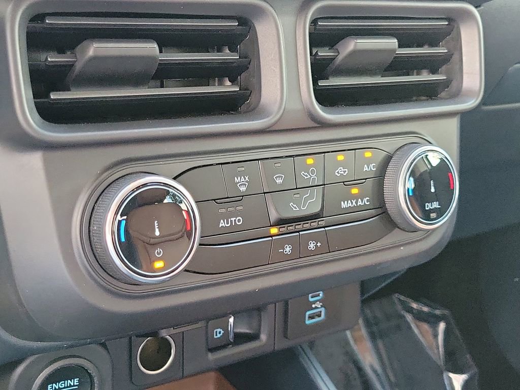 Used 2023 Ford Maverick Lariat image 30