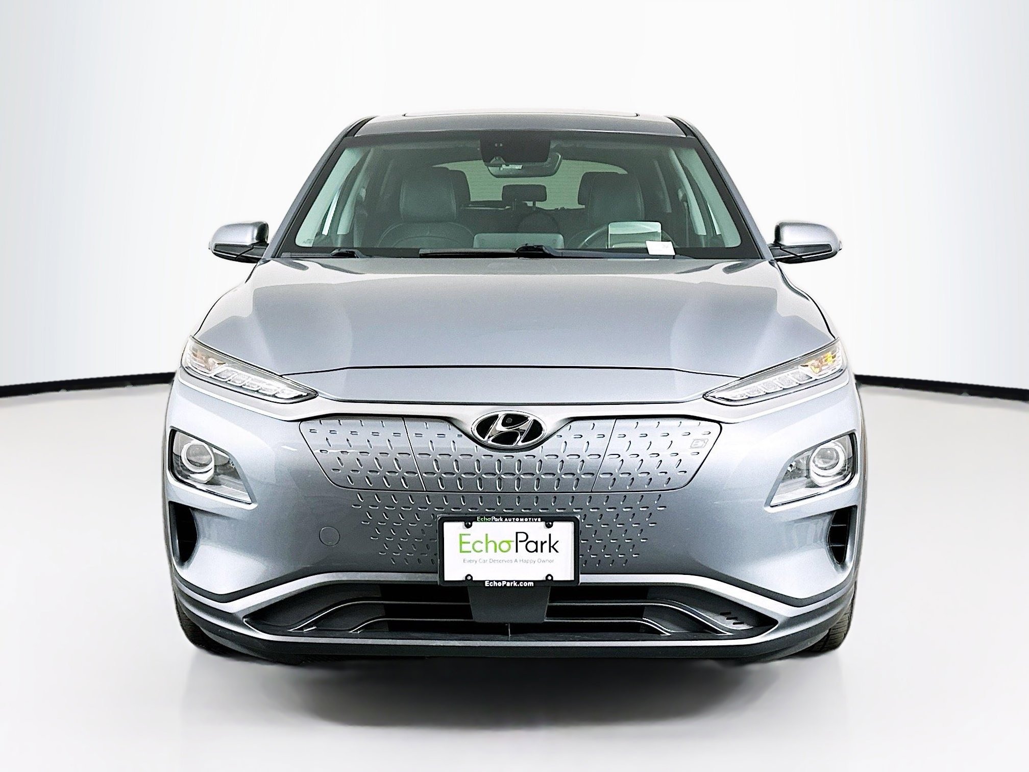Used 2021 Hyundai Kona Ultimate w/ Cargo Package FWD image 2