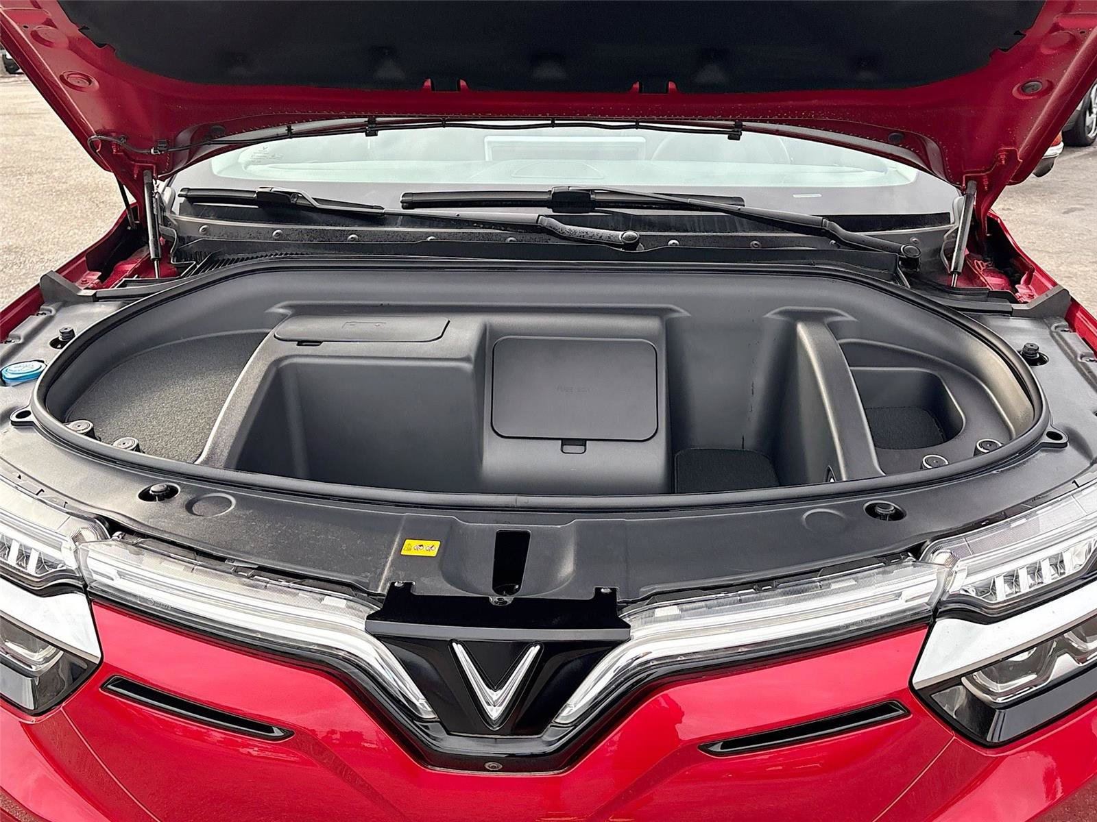 New 2025 VinFast VF 8 Eco AWD/4WD image 29