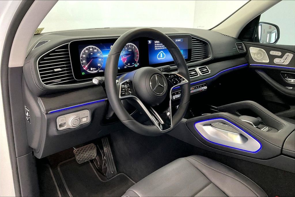 Used 2026 Mercedes-Benz GLS 450 GLS 450 image 17