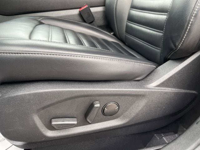 Used 2024 Ford Edge SEL AWD/4WD image 14