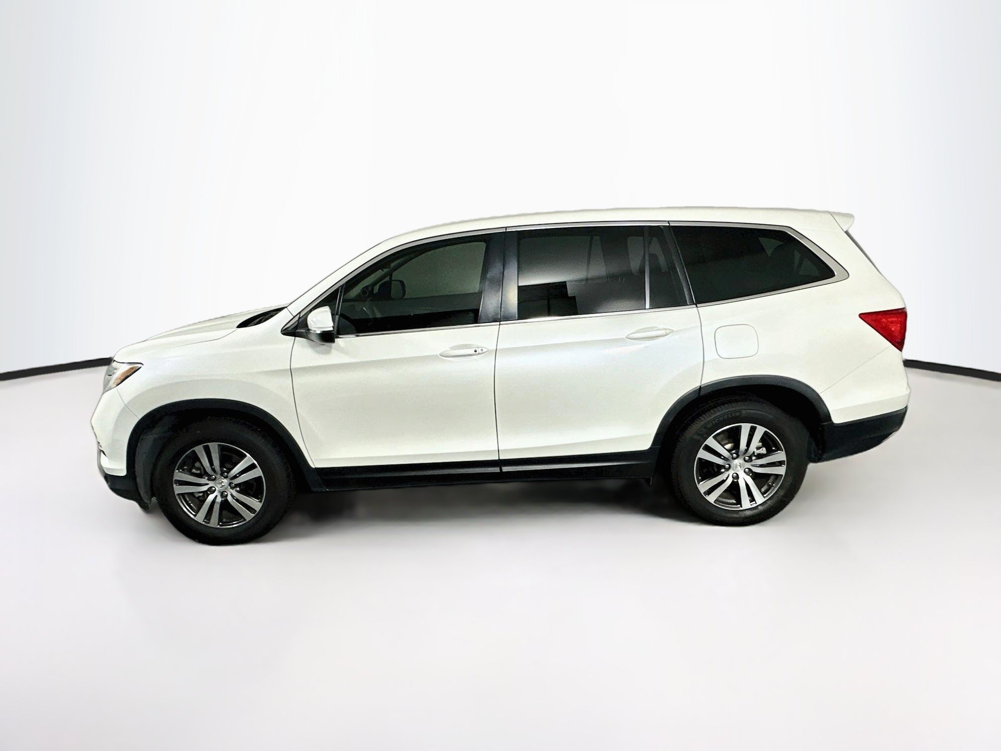 Used 2016 Honda Pilot EX image 4