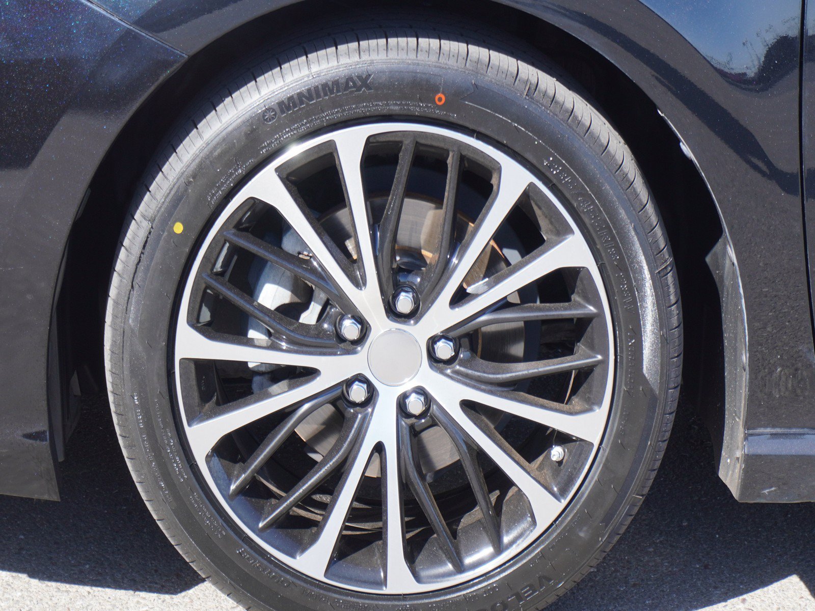Used 2018 Toyota Camry SE FWD image 7