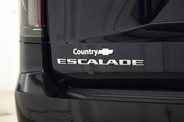 Used 2021 Cadillac Escalade Premium Luxury w/ Driver Assist Tech Package image 23