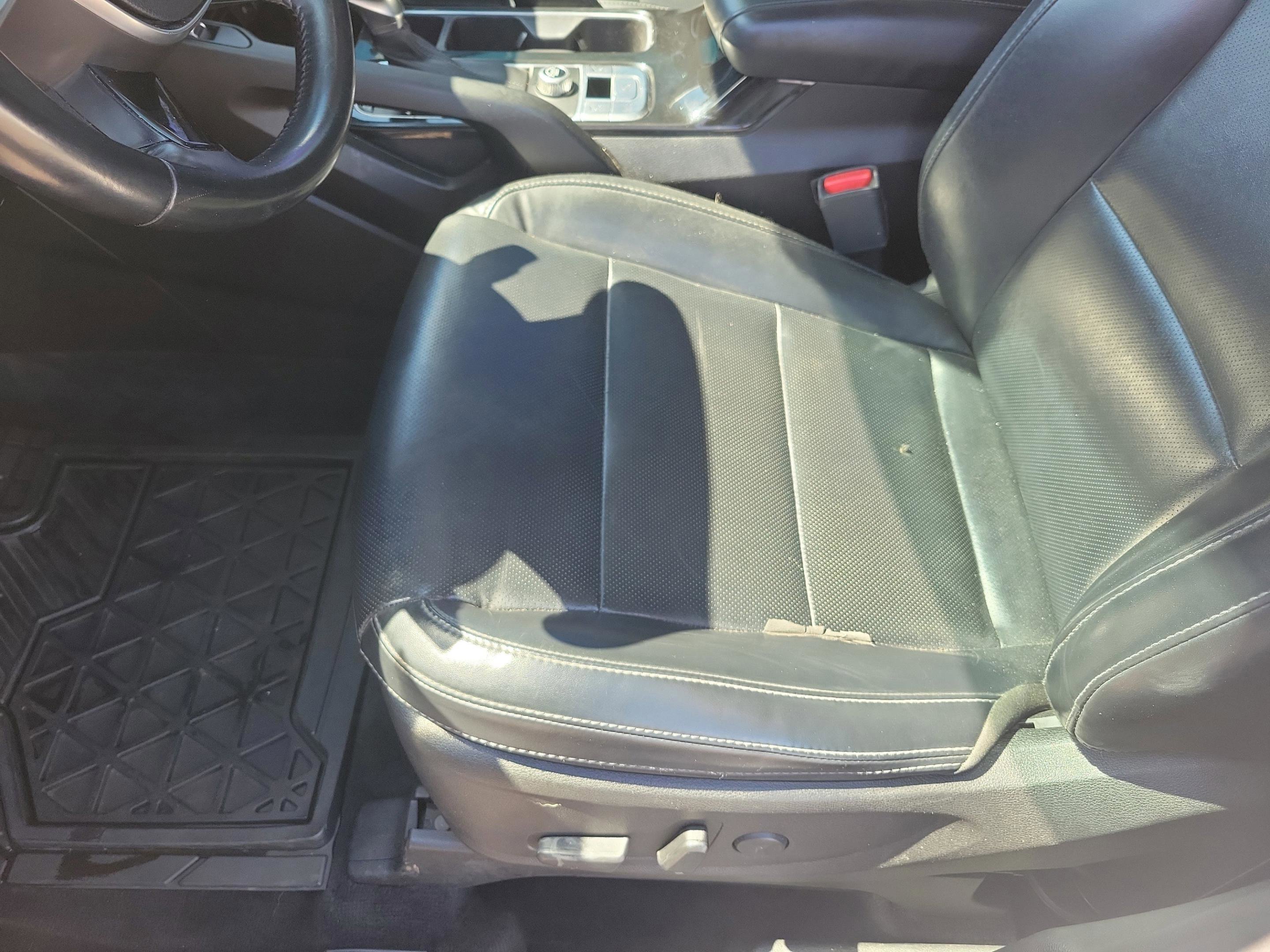 Used 2020 Kia Telluride S FWD image 26