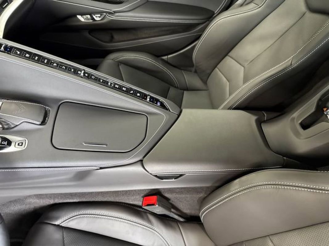 Used 2025 Chevrolet Corvette Z06 image 52