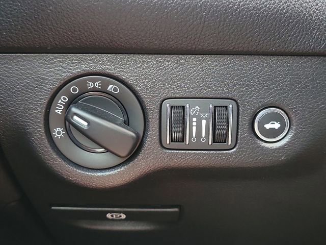Used 2020 Dodge Challenger R/T Scat Pack RWD image 25