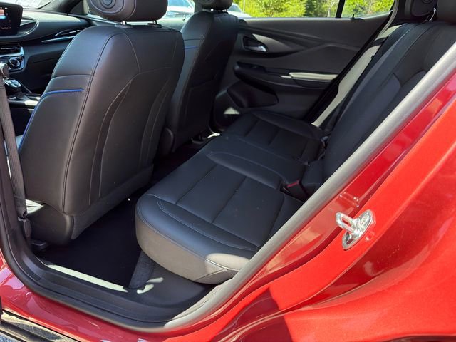 Used 2024 Buick Envista Sport Touring w/ Convenience I Package FWD image 21