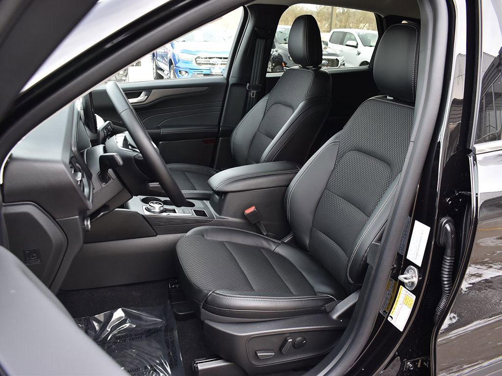 New 2026 Ford Escape SE image 5