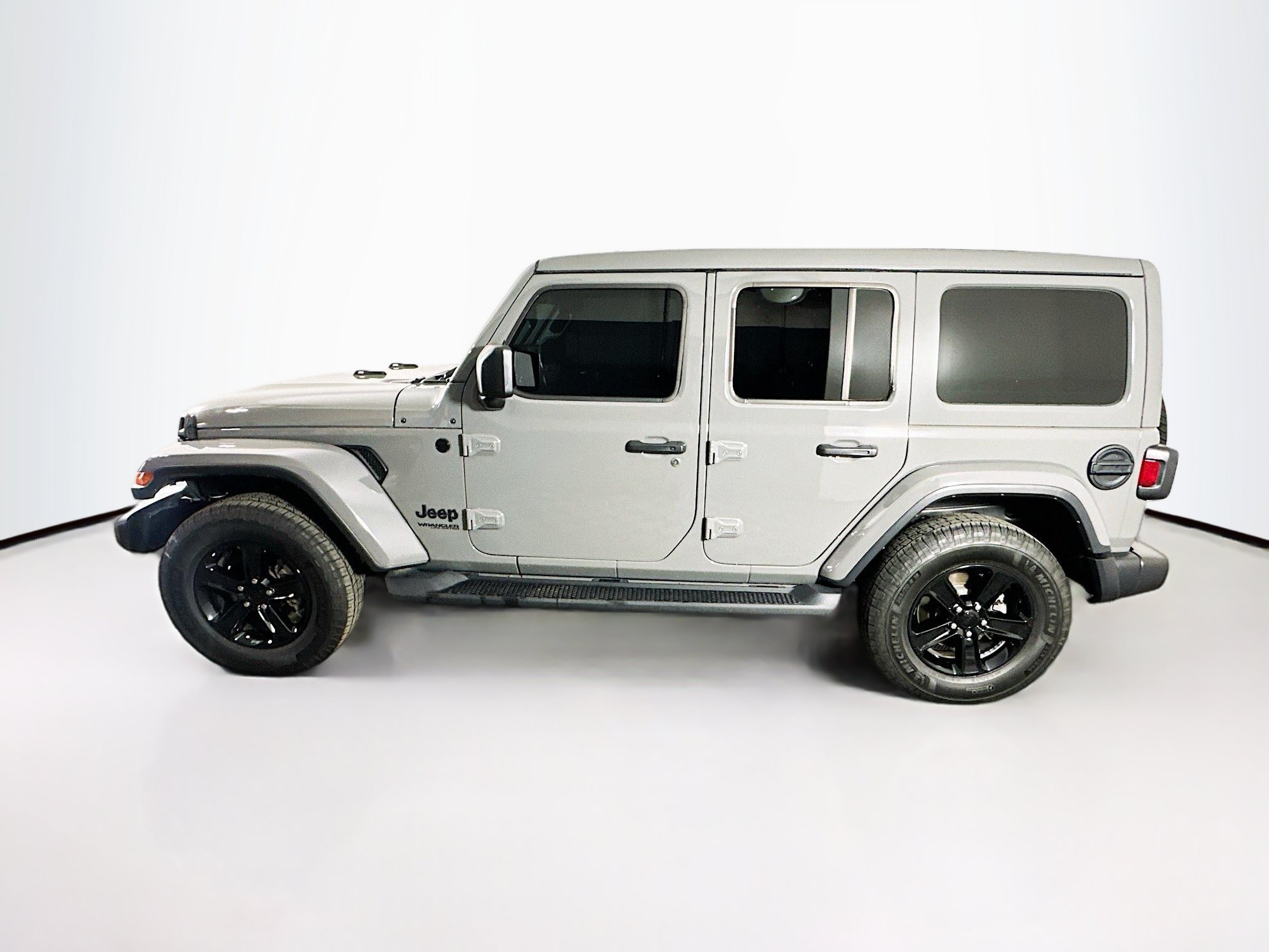 Used 2022 Jeep Wrangler Unlimited Sahara AWD/4WD image 4