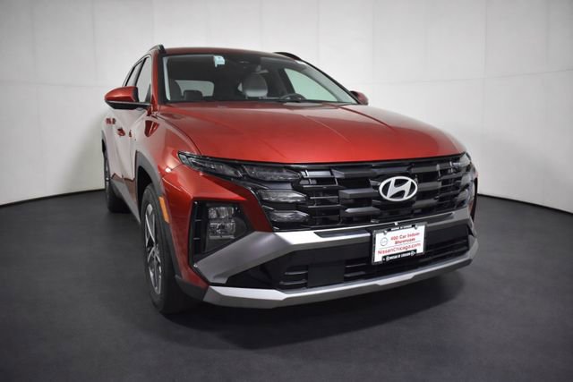 Used 2025 Hyundai Tucson SEL FWD image 3