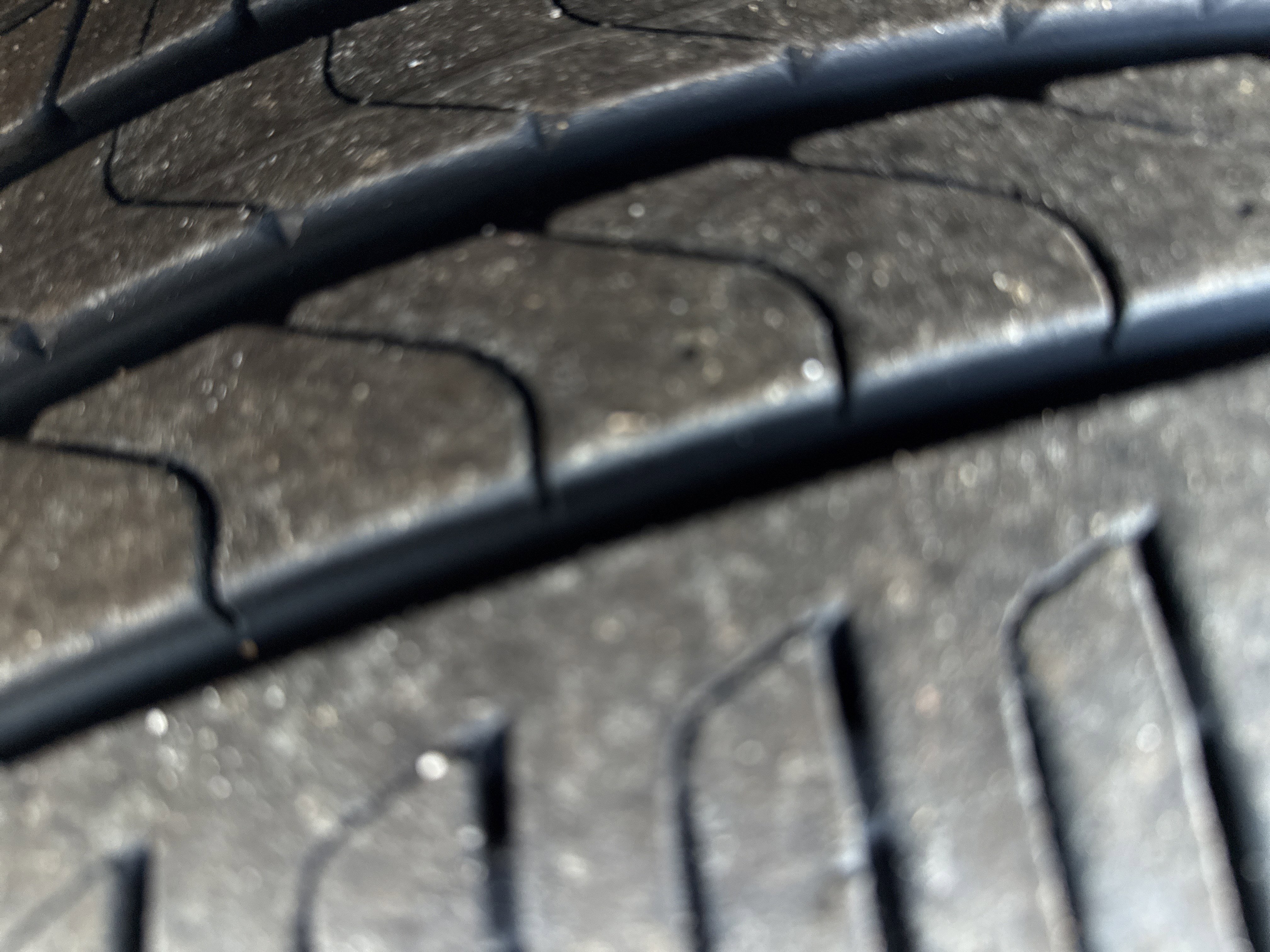 Used 2022 Volvo XC90 T8 R-Design w/ Advanced Package image 12