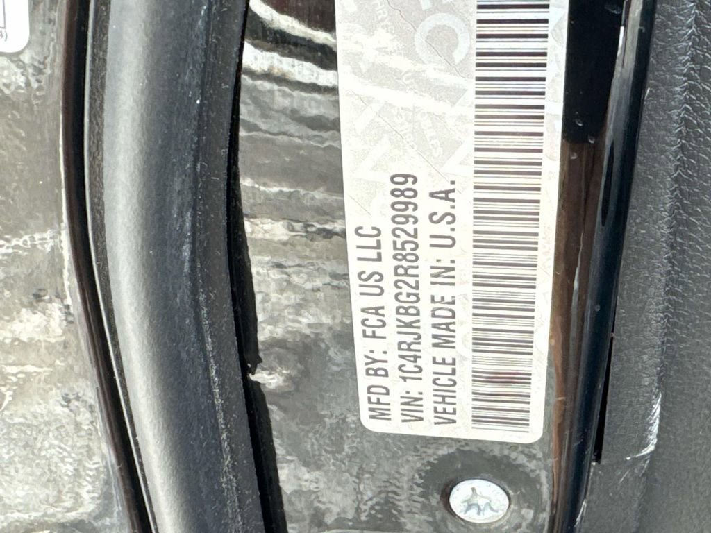 Used 2024 Jeep Grand Cherokee L Limited w/ Luxury Tech Group II image 14