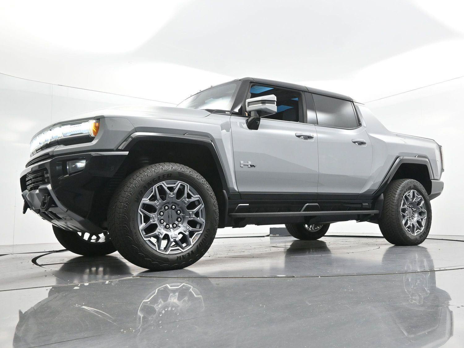 Used 2024 GMC Hummer EV 3X AWD/4WD image 57