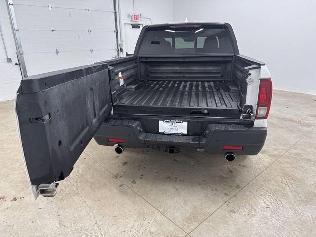 Certified 2023 Honda Ridgeline Black Edition image 29