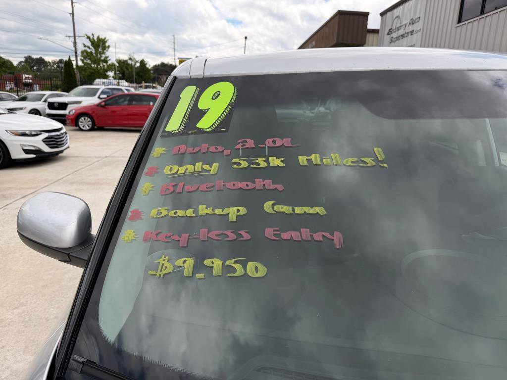 Used 2019 Kia Soul + FWD image 2