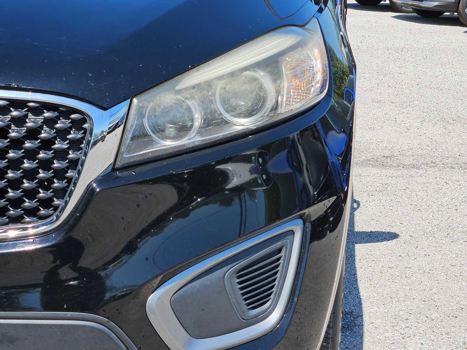 Used 2016 Kia Sorento LX image 11