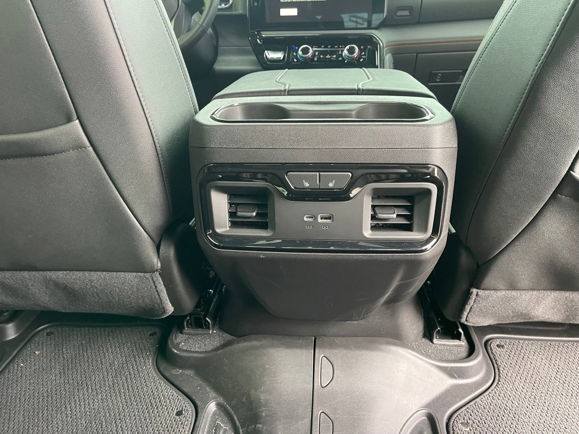 Used 2024 GMC Sierra 1500 AT4 w/ Technology Package image 26