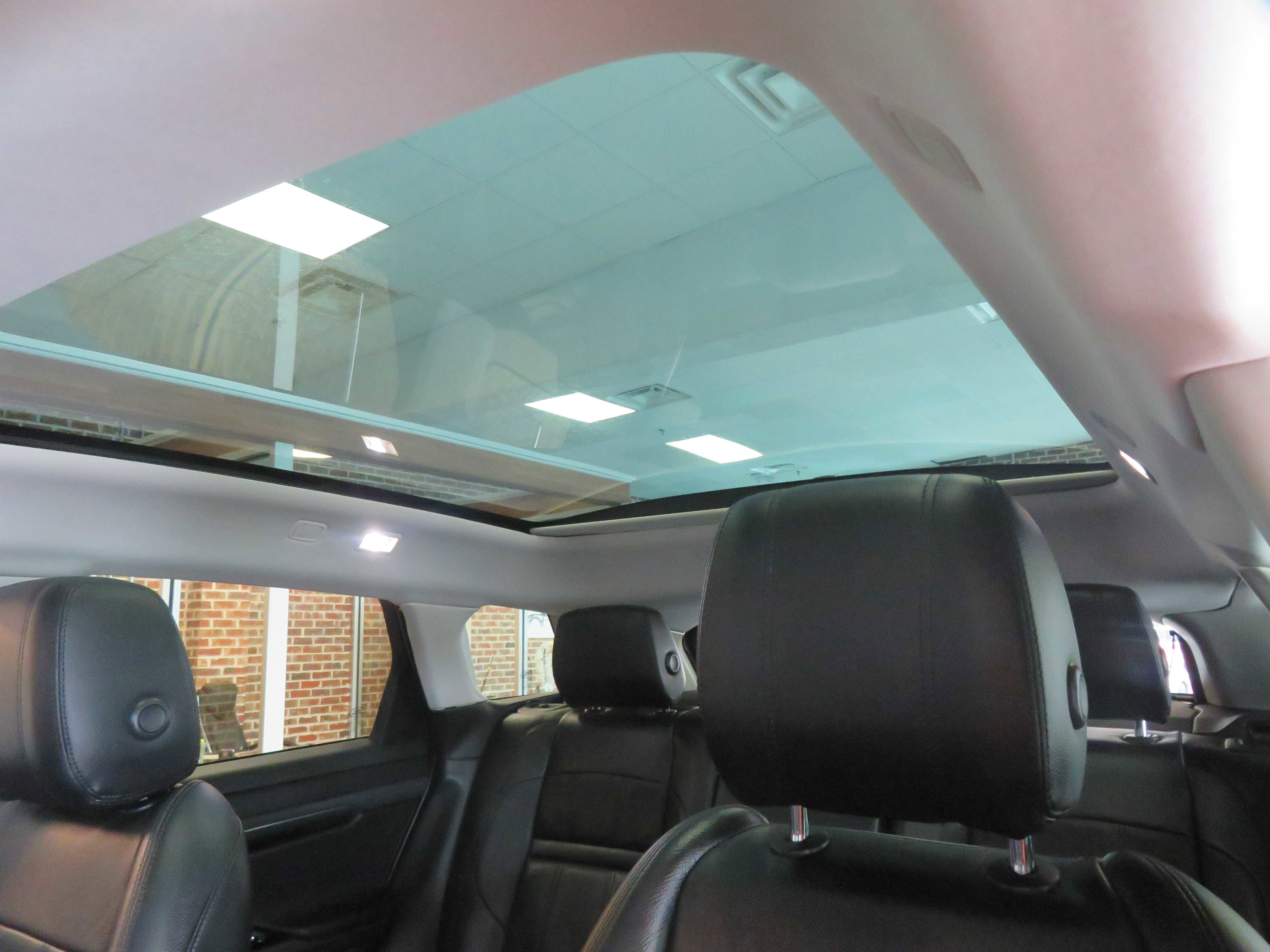 Used 2020 Land Rover Range Rover Evoque S image 45