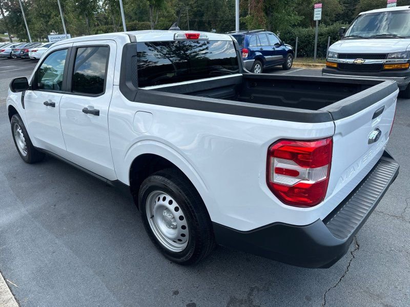 Used 2022 Ford Maverick XL w/ Equipment Group 100A Standard image 4