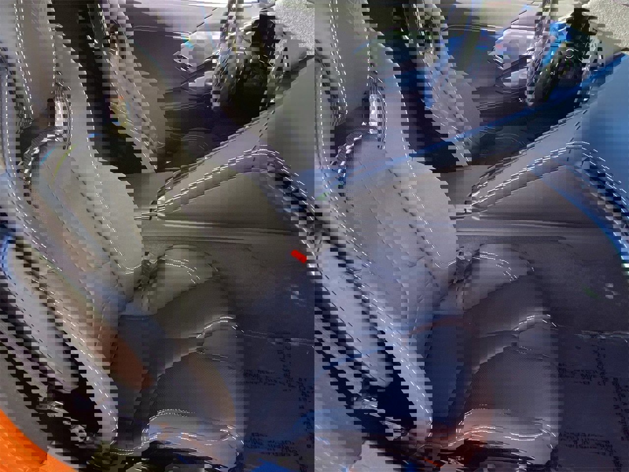 Used 2024 Chevrolet Corvette Stingray Premium Cpe w/ Z51 Performance Package image 11