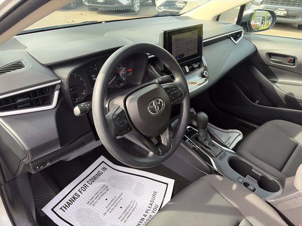 Used 2025 Toyota Corolla LE FWD image 23