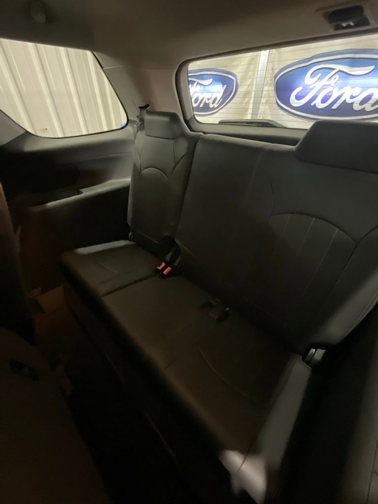 Used 2016 GMC Acadia SLT AWD/4WD image 12