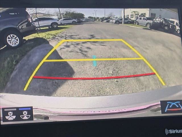 Used 2023 Toyota Camry SE image 12