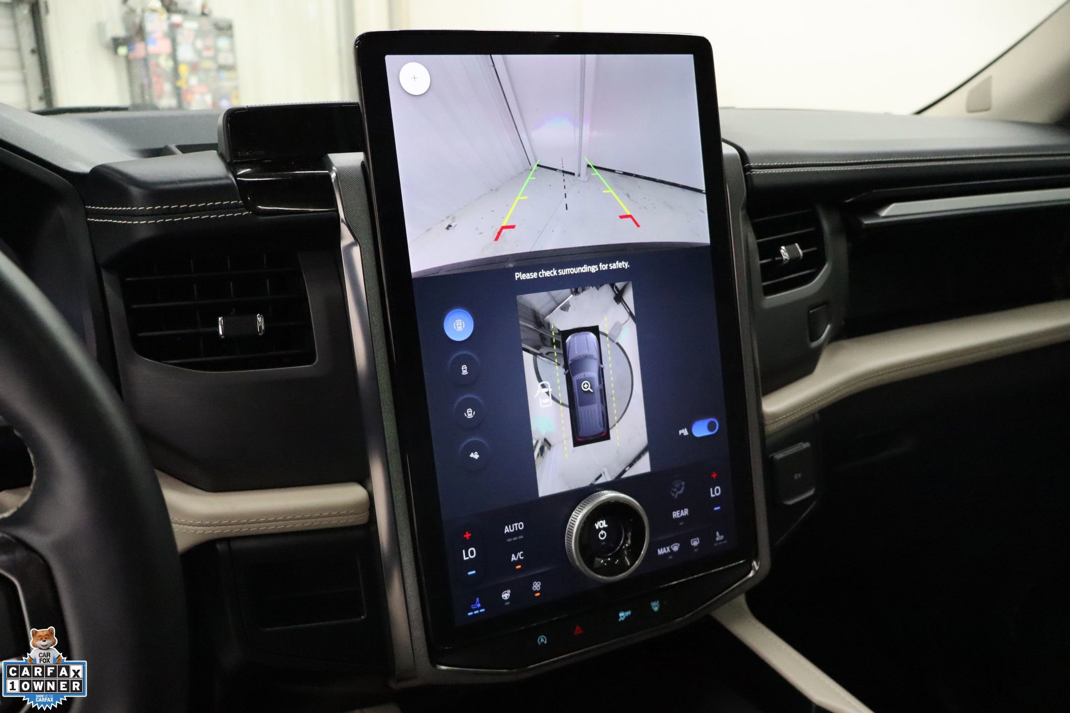 Used 2024 Ford Expedition Max Platinum image 23