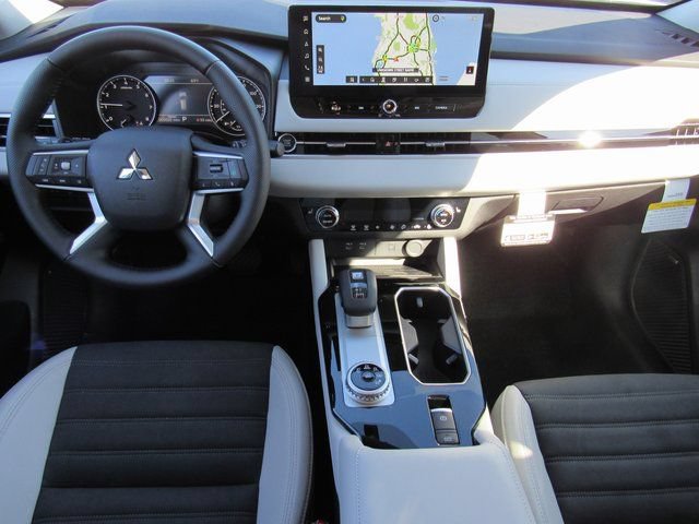 New 2026 Mitsubishi Outlander SE FWD image 9