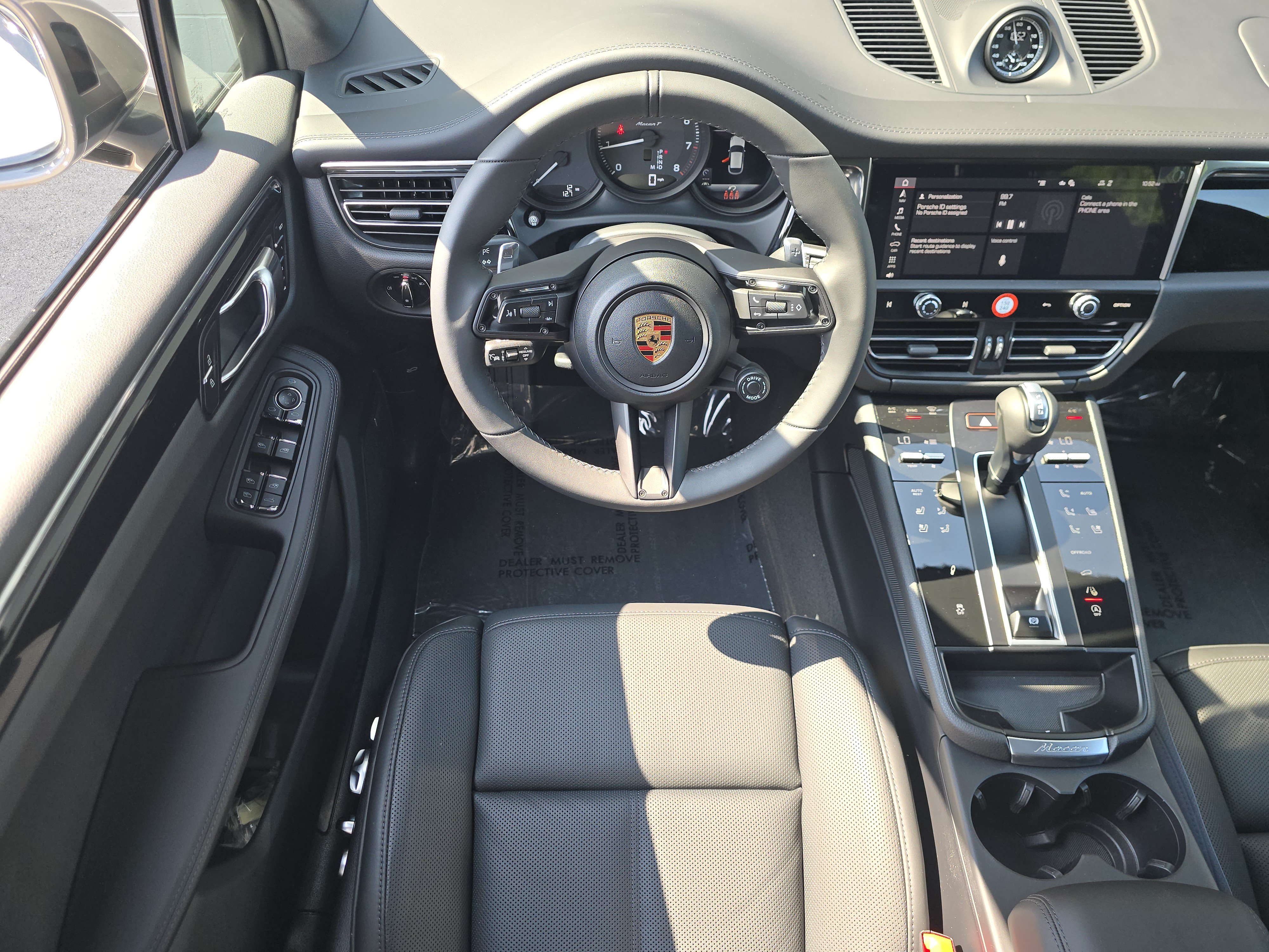 New 2026 Porsche Macan Turbo AWD/4WD image 24