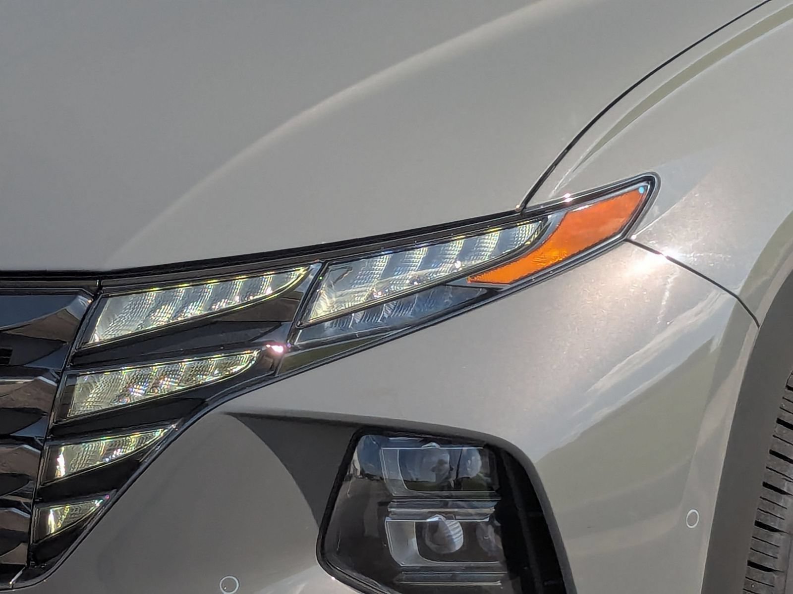 Used 2024 Hyundai Tucson Limited AWD/4WD image 9